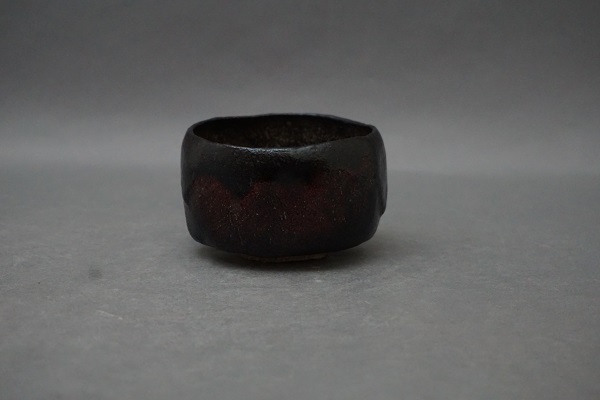仁阿弥道八 黒茶碗 淡々斎箱 銘「飛火の原」 鵬雲斎箱 銘「山家